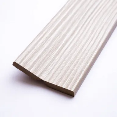 Купить Уголок МДФ Латат 27,5x27,5x2710 мм, дуб молочный в интернет-магазине Akvilon.kz