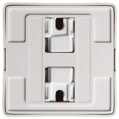 Купить Розетка Schneider Electric со шторками с изолирующей пластиной в интернет-магазине Akvilon.kz