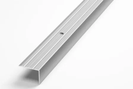 Купить Порог на ступени 24x18x900 мм,серебро, Лука Анод серебро 01л 900 в интернет-магазине Akvilon.kz