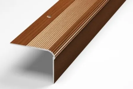 Купить Порог на ступени 54x41,8 мм, Лука Вишня 092 1800 в интернет-магазине Akvilon.kz