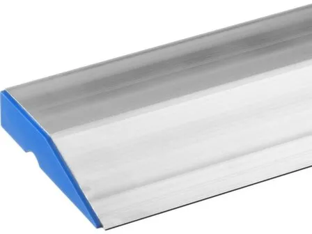 Купить Правило алюминиевое, трапеция с ребром жесткости, 3 м, Сибин в интернет-магазине Akvilon.kz