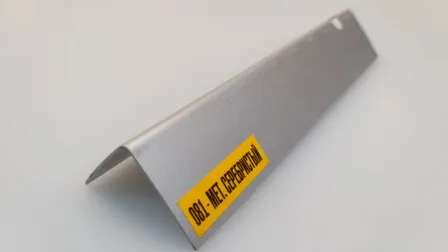 Купить Угол ПВХ 20x20x2700мм универс. Металлик серебристый, Ideal в интернет-магазине Akvilon.kz